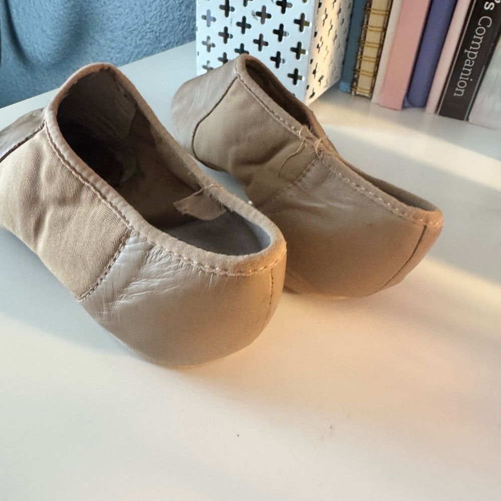 Bloch 7.5 Jazz Dance Shoes - Picture 3 of 5